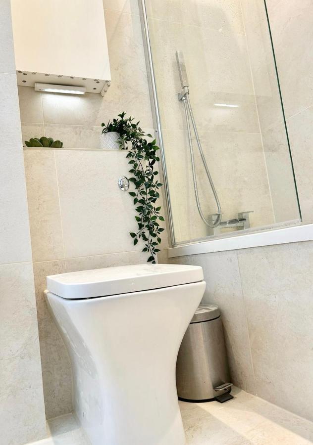 런던 Charming 2 Beds In Chelsea By Earl'S Court Station 아파트 외부 사진